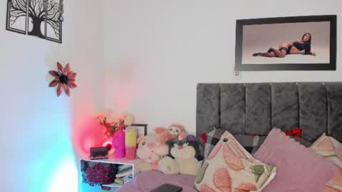 Snapshot of miss_brunette_ chatting on 7, 7, 2026 lucy 3 online show from 7, 7, 2026