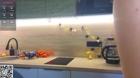 Sandy online show from 23, 10, 2025