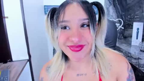 Snapshot of miss_danika chatting on 9, 4, 2026 Danika online show from 9, 4, 2026