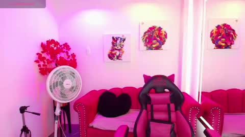 Snapshot of miss_dolly1 chatting on 9, 5, 2026 Melanie online show from 9, 5, 2026