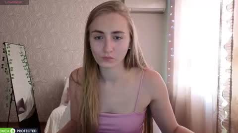 Snapshot of miss_emily19 chatting on 13, 7, 2026 Emily online show from 13, 7, 2026