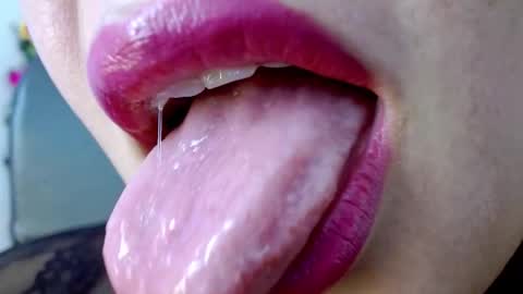 Miss Evoleth online show from 8, 2, 2025