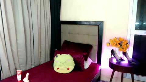 twinny pie online show from 30, 1, 2025