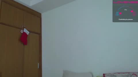 Snapshot of miss_lanalion chatting on 17, 12, 2025 miss_lanalion online show from 17, 12, 2025