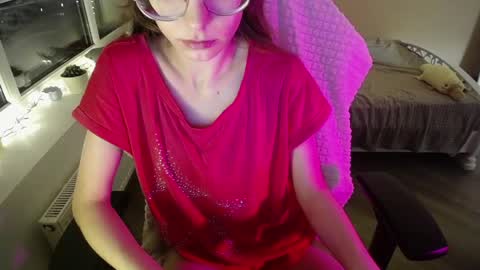 Snapshot of miss_lina_dream chatting on 25, 5, 2026 Miss Lina online show from 25, 5, 2026