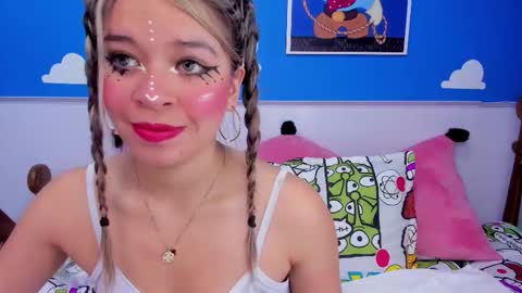 Snapshot of miss_lucyla chatting on 15, 1, 2026 miss_lucyla online show from 15, 1, 2026