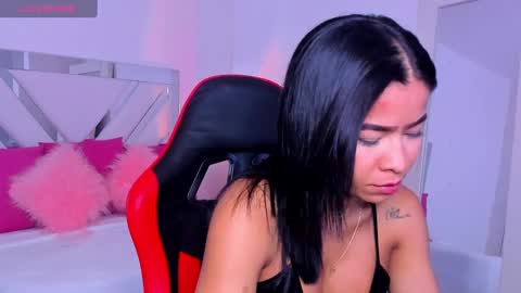   online show from 19, 2, 2025