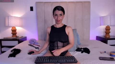 Snapshot of miss_milf_ chatting on 5, 5, 2026 miss_milf_ online show from 5, 5, 2026