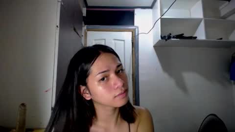 Snapshot of miss_rona_xoxo chatting on 25, 7, 2026 Rona online show from 25, 7, 2026