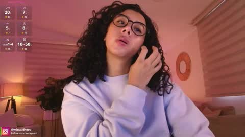 Snapshot of miss_sidney chatting on 27, 5, 2026 Amy Olivera online show from 27, 5, 2026