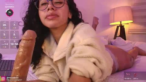 Snapshot of miss_sidney chatting on 29, 5, 2026 Amy Olivera online show from 29, 5, 2026