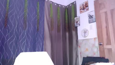 IM SUGAR online show from 5, 4, 2026