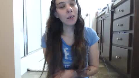 Snapshot of miss_sunshine01 chatting on 8, 12, 2024 Bella online show from 8, 12, 2024