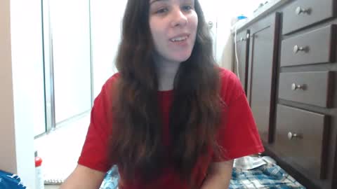 Snapshot of miss_sunshine01 chatting on 1, 1, 2025 Bella online show from 1, 1, 2025