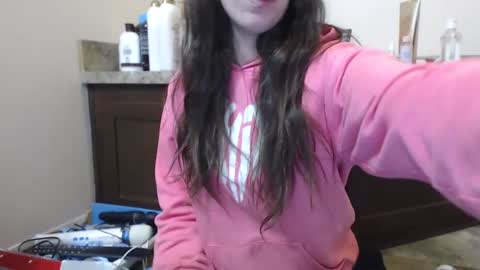 Snapshot of miss_sunshine01 chatting on 6, 2, 2025 Bella online show from 6, 2, 2025