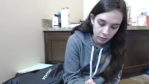 Snapshot of miss_sunshine01 chatting on 13, 2, 2025 Bella online show from 13, 2, 2025