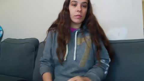 Snapshot of miss_sunshine01 chatting on 1, 10, 2025 Bella online show from 1, 10, 2025