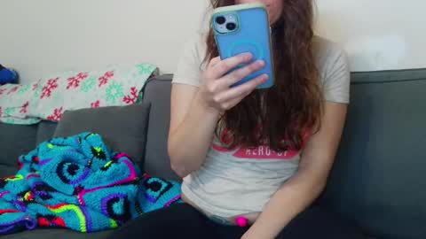 Snapshot of miss_sunshine01 chatting on 28, 10, 2025 Bella online show from 28, 10, 2025