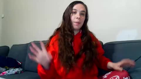 Snapshot of miss_sunshine01 chatting on 8, 6, 2026 Bella online show from 8, 6, 2026