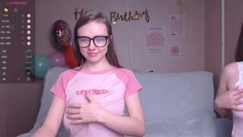 Snapshot of miss_sweetbb chatting on 2, 12, 2024 Bella online show from 2, 12, 2024