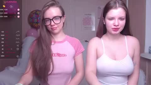 Snapshot of miss_sweetbb chatting on 12, 12, 2024 Bella online show from 12, 12, 2024