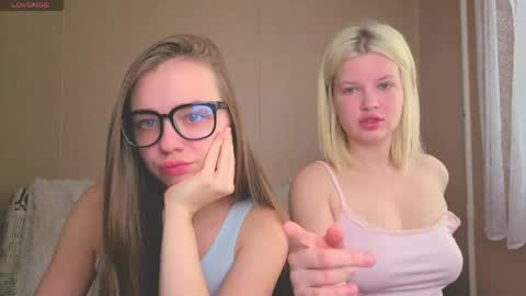 Snapshot of miss_sweetbb chatting on 22, 4, 2026 Bella online show from 22, 4, 2026