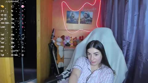 Snapshot of miss_tasy chatting on 27, 2, 2025 Melanie January 15th is my birthday there will be an interesting show online show from 27, 2, 2025