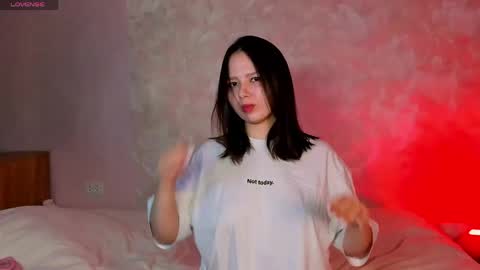 Snapshot of miss_teasee chatting on 19, 4, 2026 JULIE online show from 19, 4, 2026