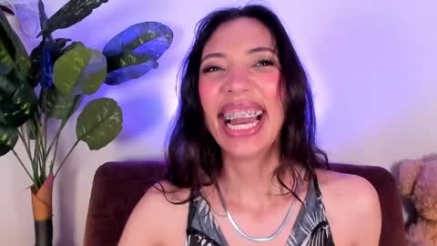 Miss Veronica online show from 17, 4, 2026