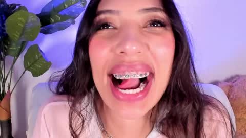 Miss Veronica online show from 27, 4, 2026