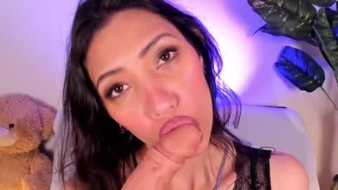 Snapshot of miss_veronica2 chatting on 5, 5, 2026 Miss Veronica online show from 5, 5, 2026