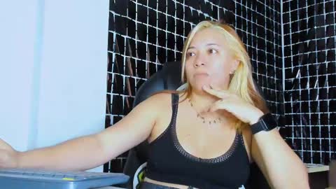 Snapshot of missalmafenix chatting on 18, 5, 2026 missalmafenix online show from 18, 5, 2026