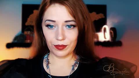 The divine Beverly online show from 17, 11, 2025