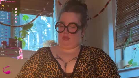 Snapshot of missbika chatting on 2, 1, 2025 Miss Bika online show from 2, 1, 2025