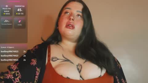 Snapshot of missbika chatting on 4, 11, 2025 Miss Bika online show from 4, 11, 2025