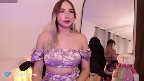 Snapshot of missblair12 chatting on 19, 12, 2024 MissBlair online show from 19, 12, 2024