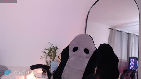 Snapshot of missblair12 chatting on 31, 12, 2024 MissBlair online show from 31, 12, 2024