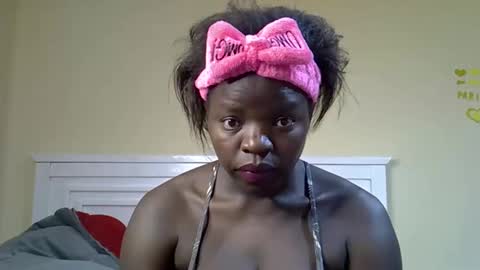 misscandy352_ online show from 25, 3, 2026