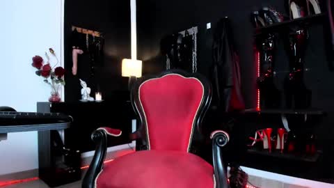 Snapshot of missdarklady chatting on 11, 2, 2025 Missdarklady online show from 11, 2, 2025