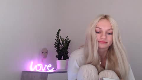 EMMA online show from 15, 12, 2024