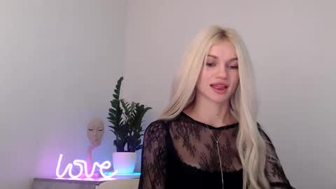 EMMA online show from 4, 1, 2025