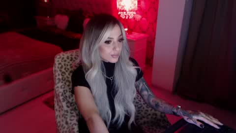 Snapshot of missjenny7 chatting on 31, 5, 2026 MissJenny7 online show from 31, 5, 2026