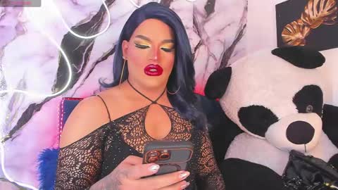 kassandra lazcano online show from 27, 5, 2026