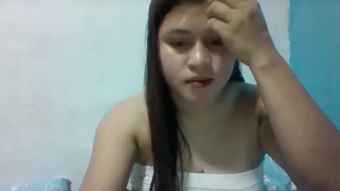 Snapshot of misskitty2xxx chatting on 4, 3, 2025 Merry online show from 4, 3, 2025