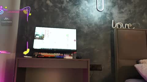 misskristel online show from 24, 9, 2025