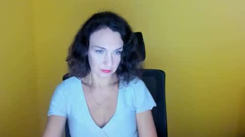 Christina online show from 13, 10, 2025