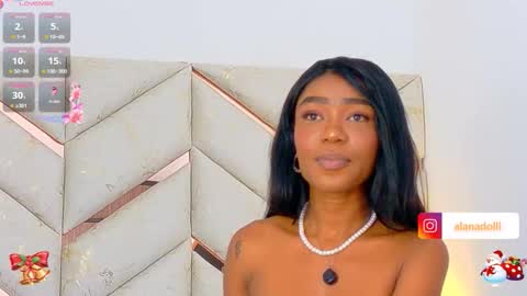 lyly  independient model online show from 22, 11, 2025