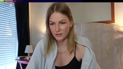 Misslucci online show from 9, 2, 2025