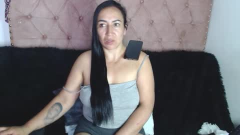 Snapshot of misslucyy1 chatting on 27, 4, 2026 luccy online show from 27, 4, 2026