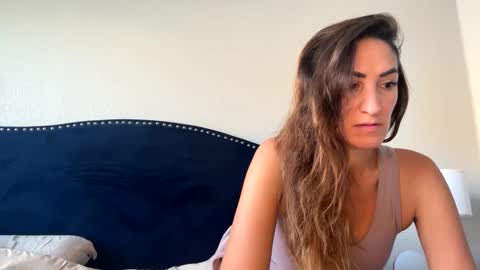 Snapshot of missmaiden947012 chatting on 5, 12, 2024 CreationQueen online show from 5, 12, 2024